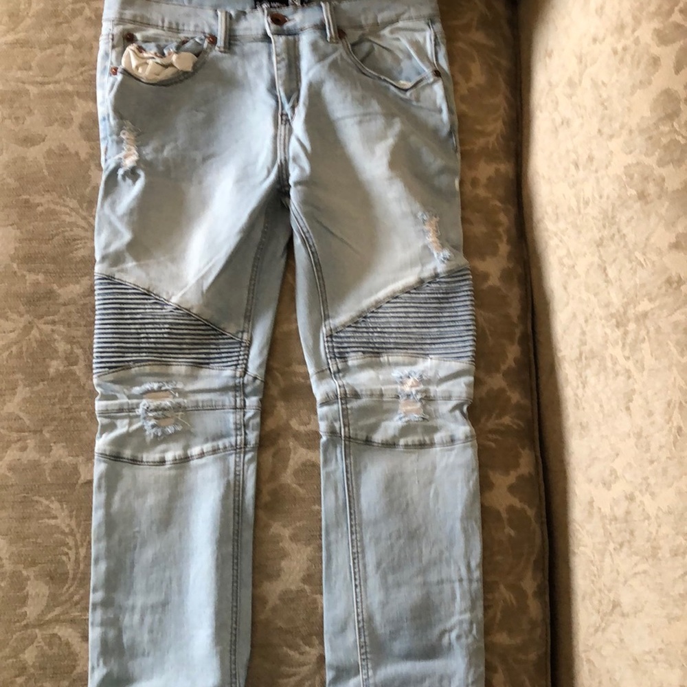 Skinny jeans